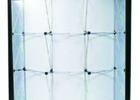 Aluminijska konstrukcija koja u kompletu sadrži mrežu, šipke na kojima su magneti koji mreži daju formu.