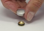 Elegantan a najmanji! Fisso micro odstojnik dolazi u srebrnoj, krom ili zlatnoj boji.